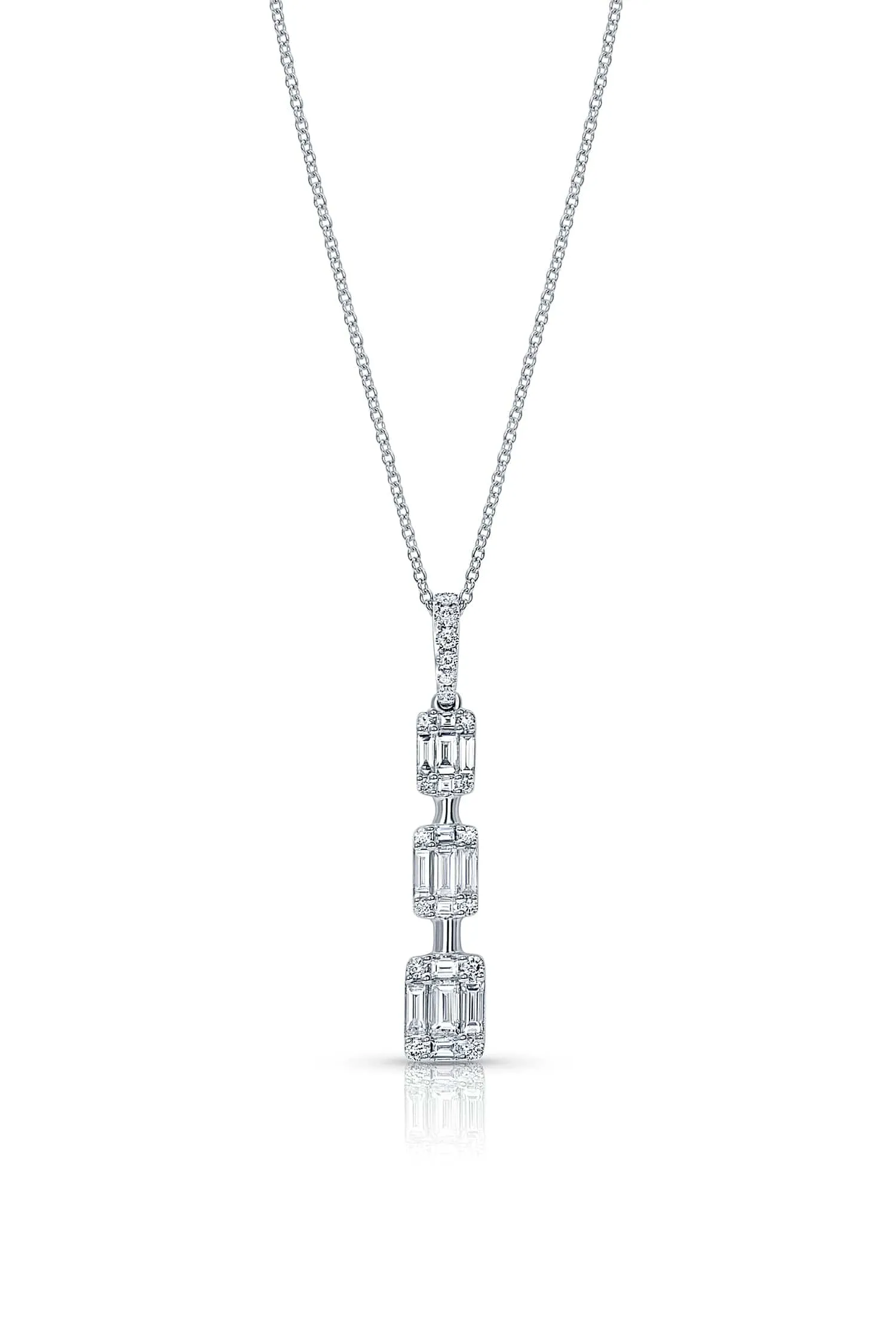 18 kt White Gold Baguette Diamond Cluster Pendant