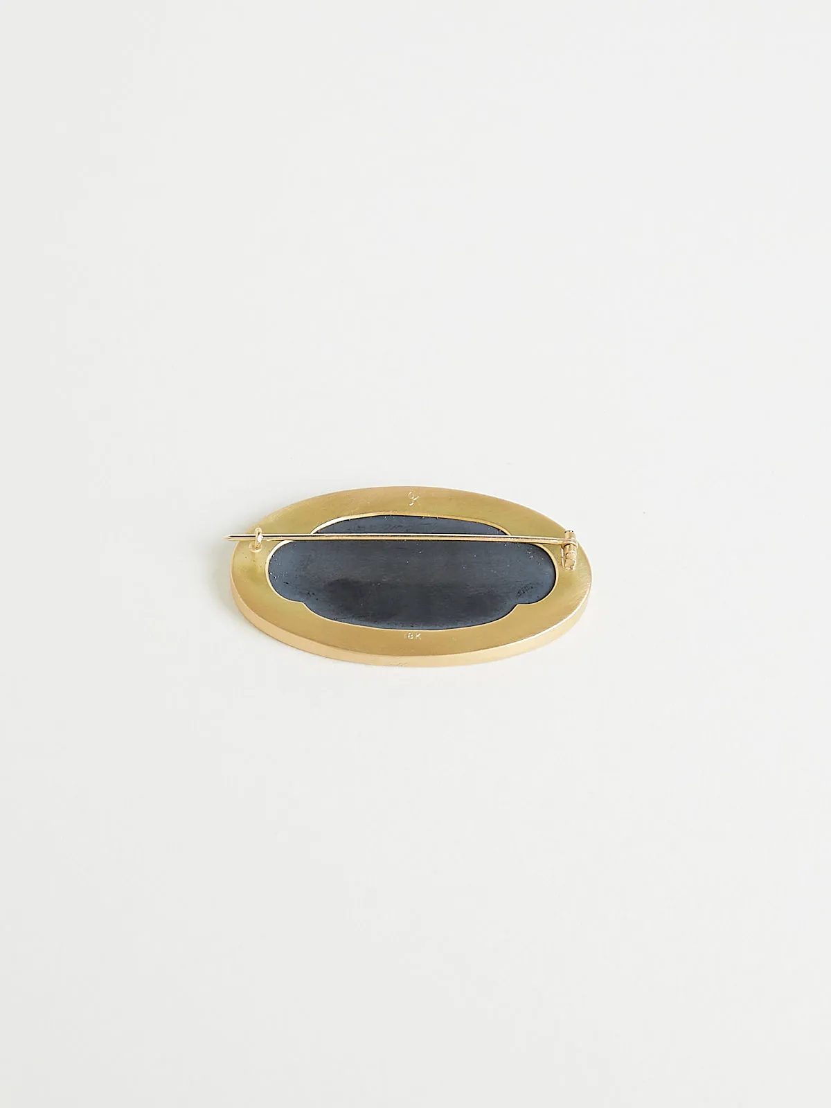 Oval Dendrite Brooch in 18k Yellow Gold