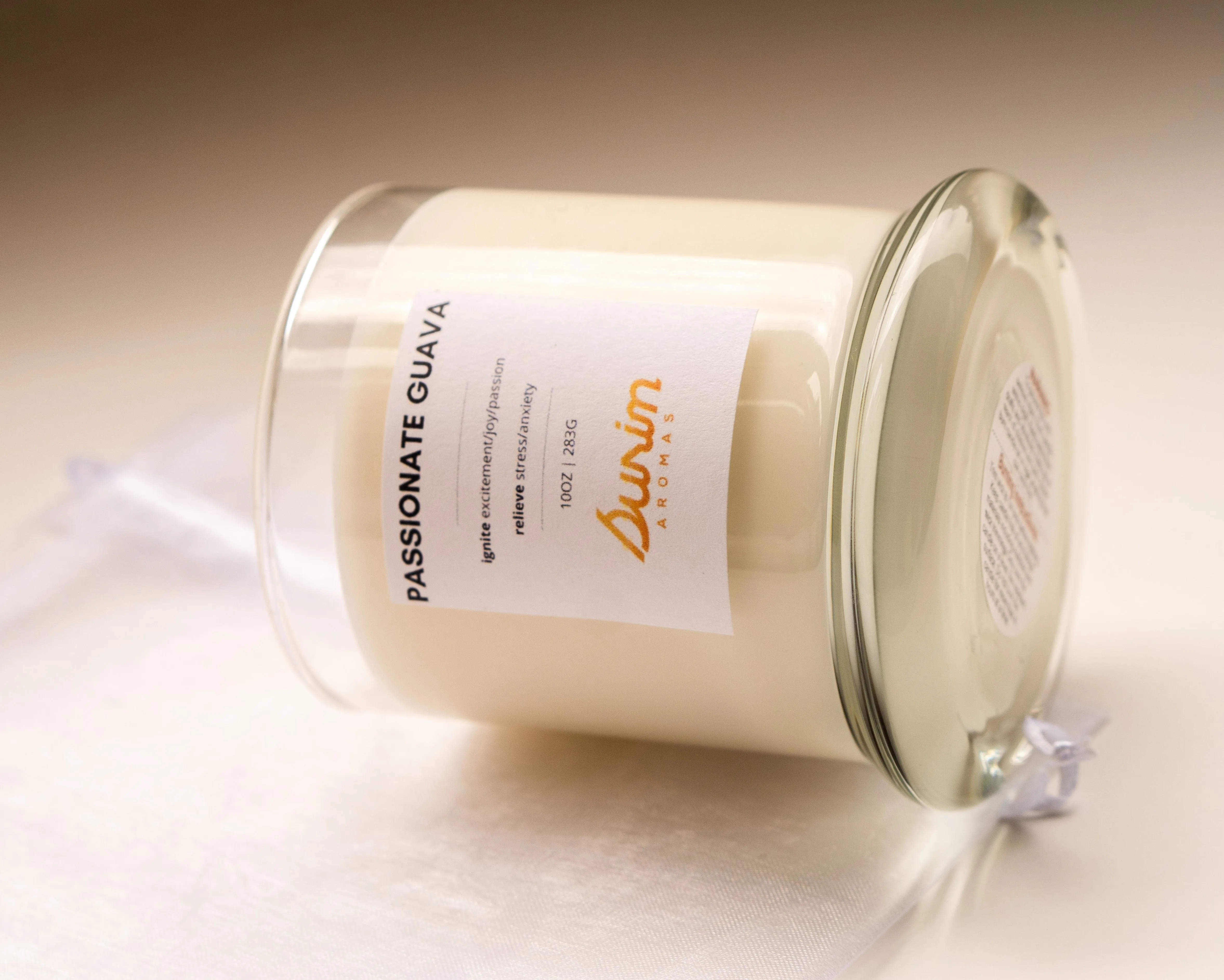 PASSIONATE GUAVA - AROMATHERAPY CANDLE