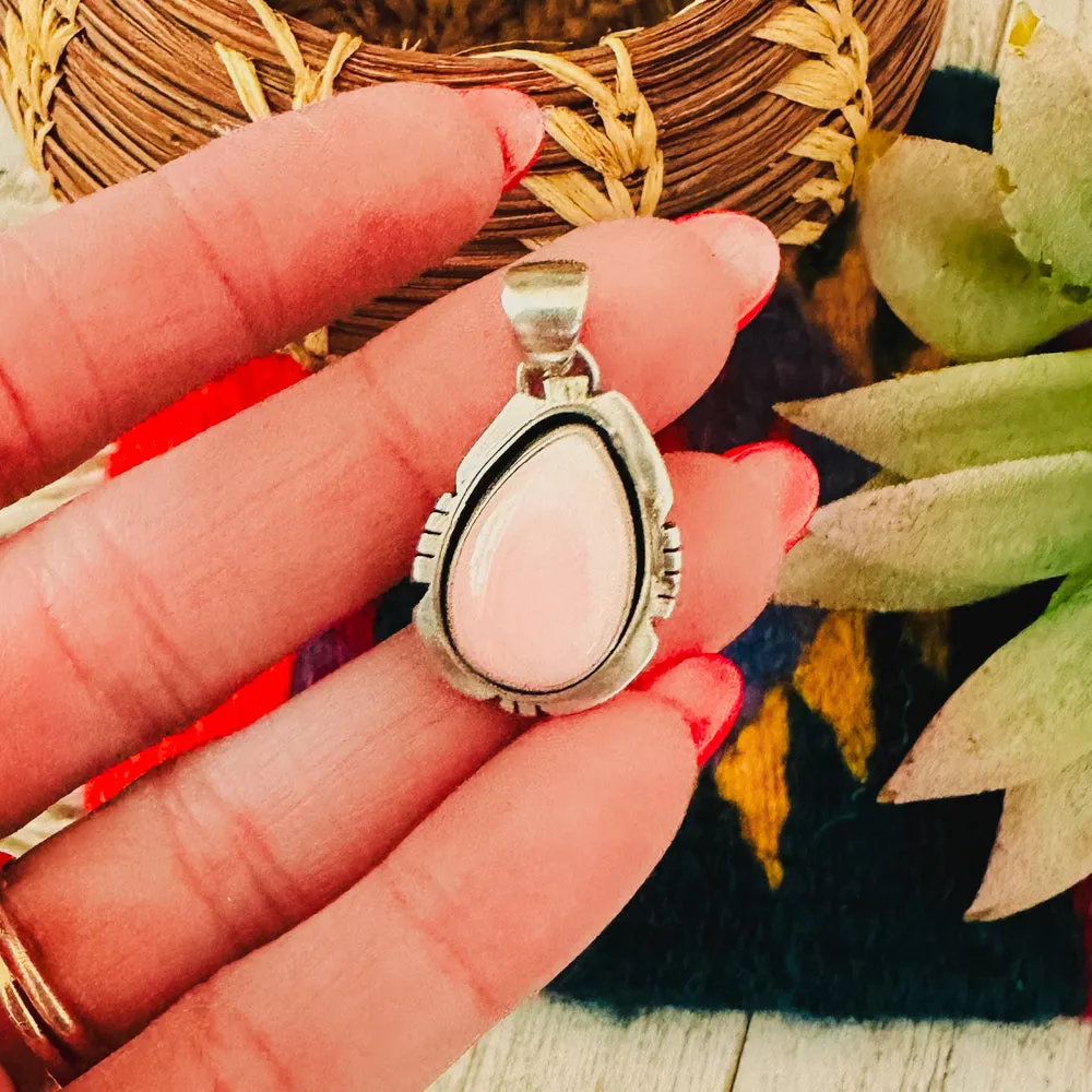 Perfect Simplicity Pink Conch Teardrop Pendant