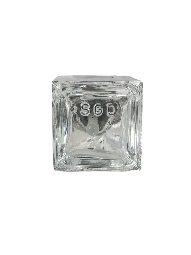 Perfume bottle