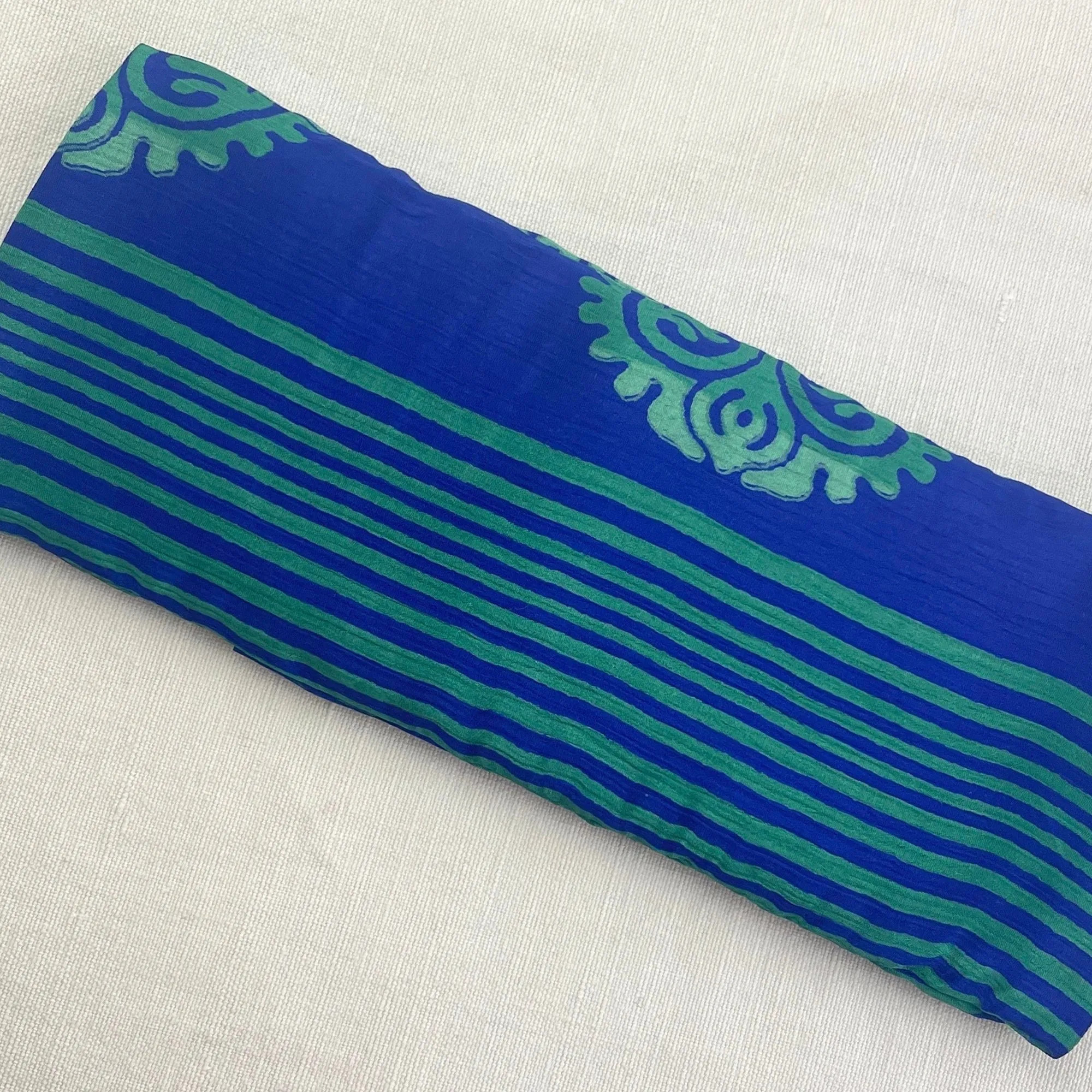 SALMEE Sari Fabric Weighted Aromatherapy Eye Pillow