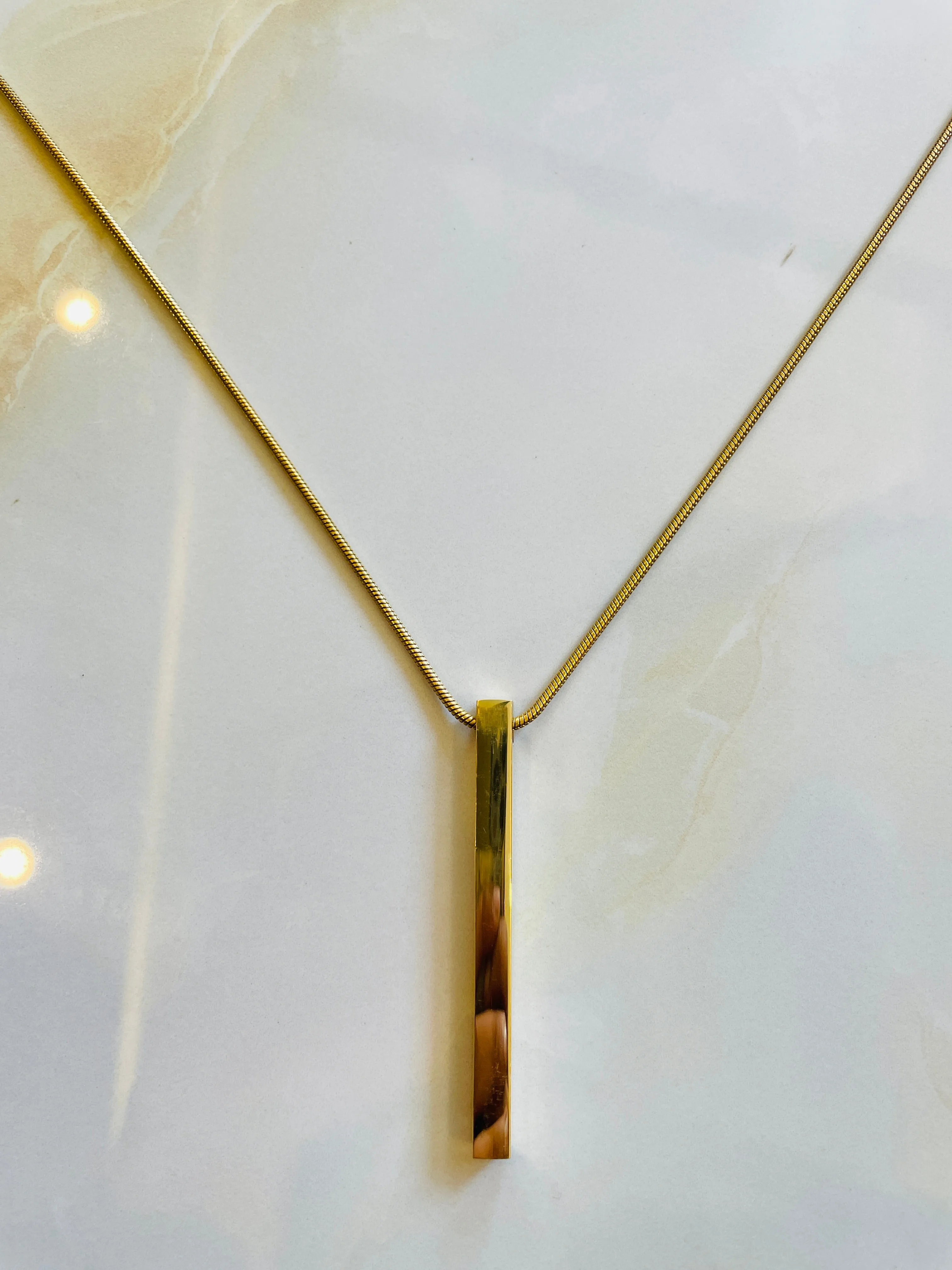 Vertical 4D Bar Pendant Necklace